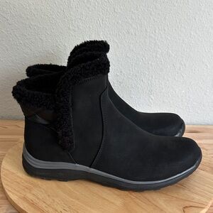 Baretraps Womens Ynez Flat Heel Booties